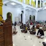 Safari Ramadhan Polres Majene Kali ini Sesar Mesjid Raudhatul Amilingk. Pakkola Kec. Banggae