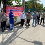 Edukasi Tentang Covid-19, Polsek Tanjung Duren bersama 3 pilar Pasang Spanduk hingga bagikan Masker