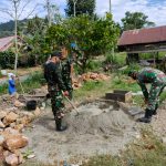 Personil Satgas TMMD Gelar Pembuatan Drainase Bersama Masyarakat Talang Maur