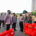 Hari Ke Empat pelaksanaan PPKM Darurat Di Pos Penyekatan Kalideres Jakarta Barat, Kombes Pol Ady Wibowo ; Arus lalu lintas Cukup Lenggang