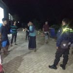 Demi Kamtibmas Di Wilayahnya Bhabinkamtibmas Laksanakan Patroli Sekaligus Edukasi Prokes