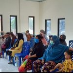 BLT Disalurkan, Bhabinkamtibmas Polres Gowa Kawal Kegiatan Penyaluran Dana Desa