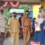 Pastikan Bansos Tepat Sasaran Bhabinkamtibmas Polsek Tompobulu Polres Gowa, Lakukan Pengamanan dan Pengawasan