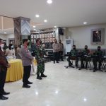 Kunjungan ke Makassar , Panglima TNI dan Kapolri Cek Petugas Tracer Covid-19