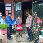 Tripika Kecamatan Ajangale Berikan Bantuan Paket Sembako Ke Warga Yang Pernah Isoman