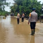 Tingginya Curah Hujan, Tim SAR Brimob Yon C Pelopor Gerak Cepat Sasar Desa dan Imbau Warga Waspada Banjir