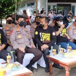 Kapolda Sulsel Tinjau Vaksinasi Massal Yang Digelar Pengda IOF Sulsel Yang Berkolaborasi Dengan Polda Sulsel