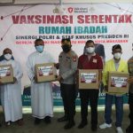 Wakapolda Sulsel Tinjau Vaksinasi Massal Di Tempat Ibadah