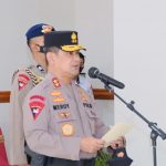 Kapolda Sulsel Pimpin Upacara Kenaikan Pangkat Luar Biasa Dokter RS. Bhayangkara Penemu Terapi Pengobatan Penderita Covid 19