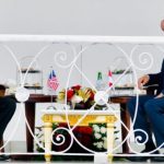 Bertemu PM Malaysia, Presiden Jokowi Dorong Penyelesaian MoU Perlindungan TKI dan Negosiasi Batas Negara