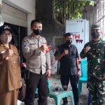 Personil Polsek Makassar Laksanakan Pengamanan Giat Ibadah Perayaan Natal Di Kecamatan Makassar