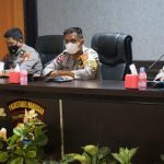 Wakapolrestabes Makassar Memberikan Arahan Kepada Personil yang Mengalami Pergeseran Mutasi