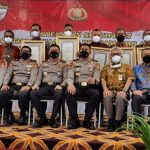 Polri Serahkan Sertifikat SMP untuk Delapan Obvitnas