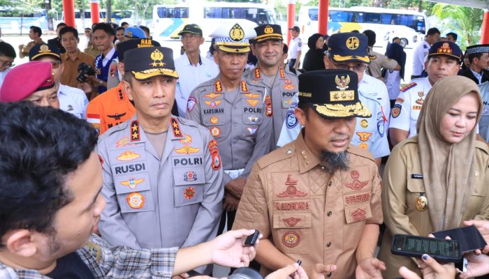 Gubernur Sulsel bersama Forkopimda Lepas Ratusan Peserta Mudik Gratis