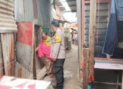Bhabinkamtibmas Polsek Makassar Sambangi Warga dengan Hati