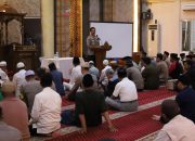 Kapolrestabes Makassar Safari Subuh di Masjid Baitul Mu’minin, Ajak Warga Jaga Kamtibmas