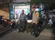 Patroli Malam, Bhabinkamtibmas Polsek Makassar Hadirkan Rasa Aman bagi Warga