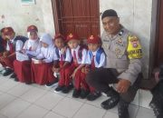 Bhabinkamtibmas Polsek Tallo kelurahan Lembo Hadiri MPLS di SD Inpres Baraya