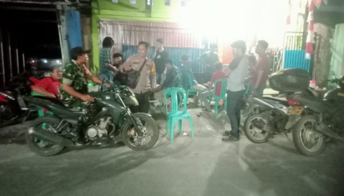 Kompak Jaga Wilayah, Bhabinkamtibmas dan Babinsa Bangkala Intensifkan Patroli Dini Hari