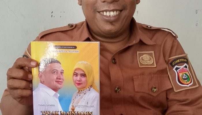 Kepala Sekolah SD Ujung Pandang Baru 1 Apresiasi Terbitnya Karya Tulis Wartawan Senior Berjudul “Tidak Main-Main WATTUNAMI”