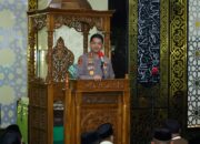 Kapolrestabes Makassar Safari Subuh, Ajak Jamaah Jaga Kamtibmas dan Akhlak Anak