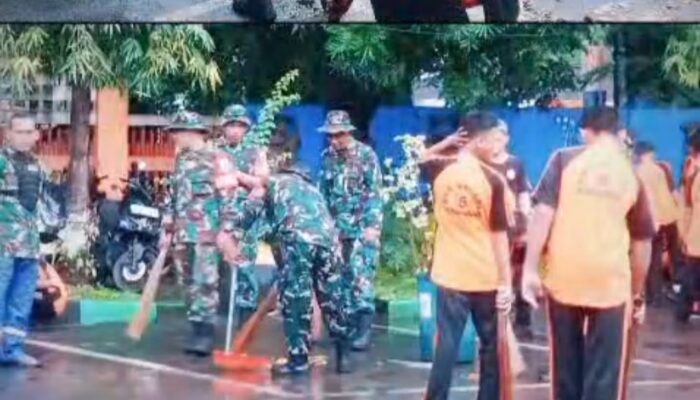 Tindak Lanjut Instruksi Presiden, TNI AD Khususnya Koramil 02 Kecamatan Tallo Berkolaborasi dengan SMK Negeri 5 Makassar Nyatakan Perang terhadap Sampah