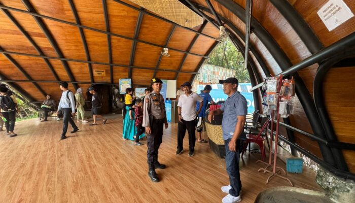 Puncak Libur Lebaran, Polisi Pantau Keamanan Wisata di Bugis Water Park Baruga