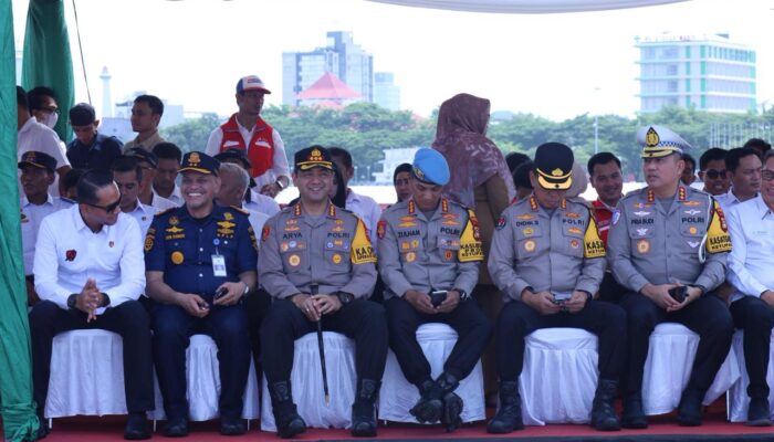 Kapolrestabes Makassar Hadiri Pemberangkatan Bus Mudik Gratis 1447 H