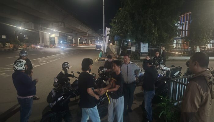 Mabuk Berat, Pemuda di Makassar Terciduk Polisi Simpan Senjata Tajam