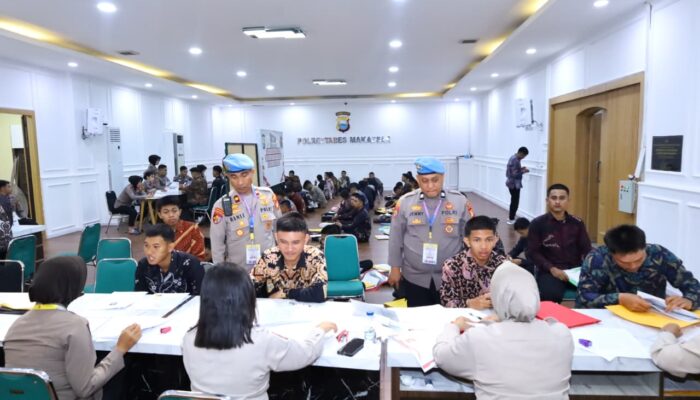 Antusias Ratusan Peserta Ikuti Verifikasi Penerimaan Polri 2026 di Polrestabes Makassar