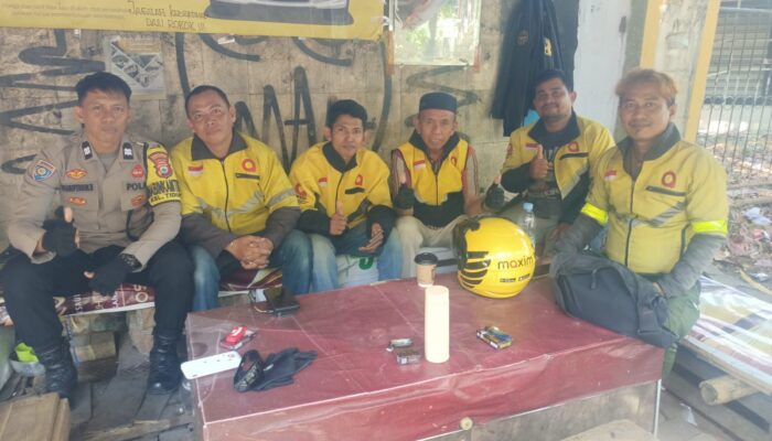 Polsek Rappocini Intensifkan Sambang Jelang Hari Buruh Internasional, Ajak Masyarakat Jaga Kondusivitas