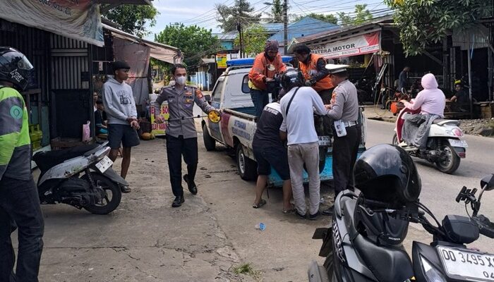 Respons Cepat Polsek Biringkanaya Amankan TKP Laka Lantas di Makassar