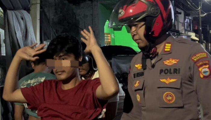 Kapolsek Mamajang Pimpin Patroli, Respon Aduan Warga soal Aktivitas Malam Hari