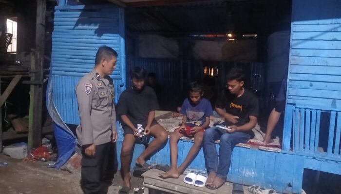 Bhabinkamtibmas Polsek Tallo Beri Pesan Kamtibmas ke Remaja di Jalan Sultan Abdullah