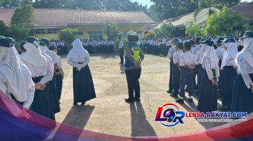 Polres Jeneponto Edukasi Pelajar UPT SMP Negeri 1 Binamu tentang Keselamatan Berlalu Lintas