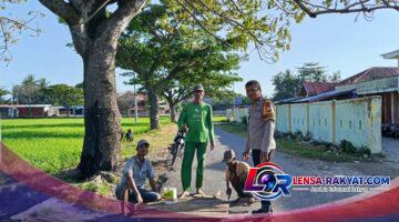 Aksi Cepat Aiptu Irsan Nusu Bantu Petani Jeneponto Perbaiki Pintu Air Irigasi