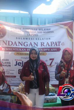 Pimpinan Umum Rosmini Sekaligus Pimpinan Redaksi Rayakan HUT ke-7 Media JejakTerkini, Dirangkaikan Pembentukan Pengurus DPW APPI Sulsel