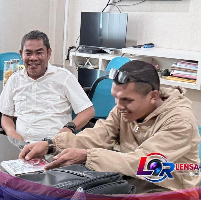 Ket : Moment Rasmin Jaya (Penulis) bersama dengan AKP Kaharudin Kaendo.
